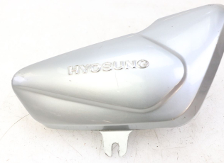 CACHE SOUS SELLE DROIT