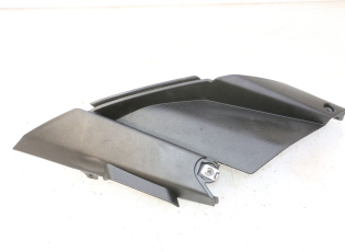 CACHE SOUS SELLE DROIT