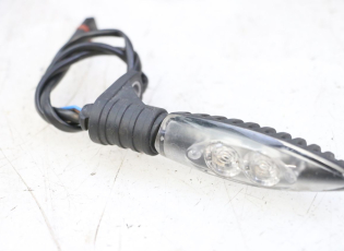 CLIGNOTANT AVANT GAUCHE