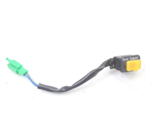 COMMODO COUPE CONTACT