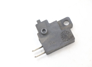 CONTACTEUR FEU STOP DROIT