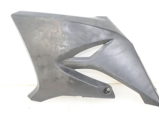 FLANC LATERAL AVANT GAUCHE