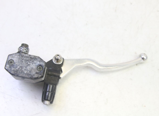 MAITRE CYLINDRE AVANT