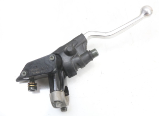 MAITRE CYLINDRE AVANT