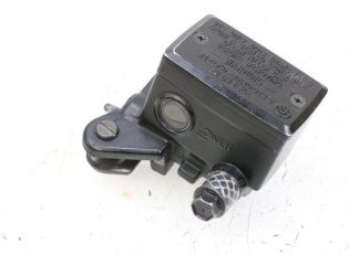 MAITRE CYLINDRE AVANT