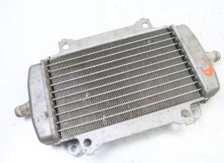 RADIATEUR DROIT