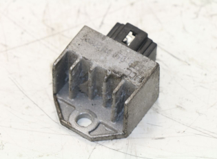 REGULATEUR CHARGE