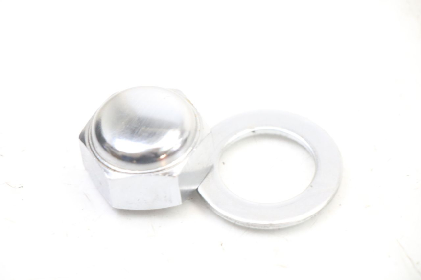 photo de DADO DELLA PIASTRA FORCELLA YAMAHA FZS FAZER 600 (2001 - 2003)