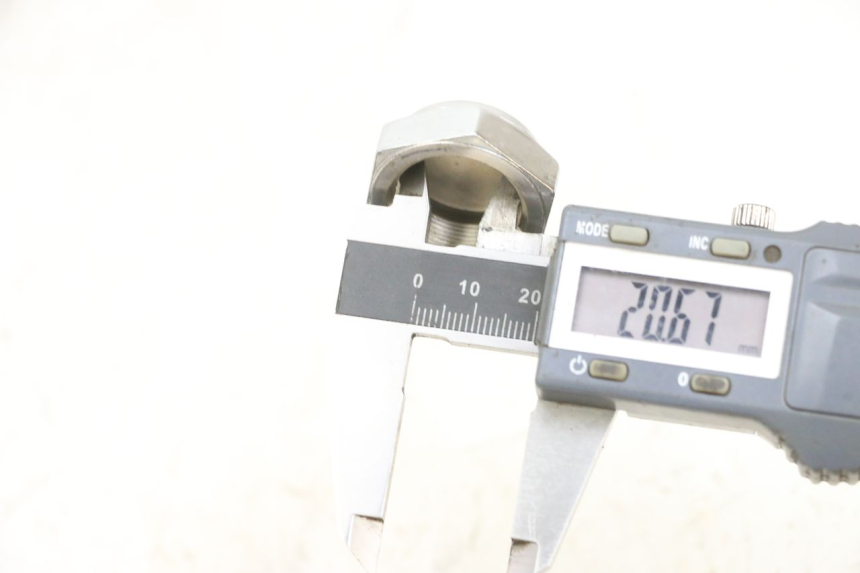 photo de DADO DELLA PIASTRA FORCELLA KAWASAKI ZR 7 750 (1999 - 2001) - Dettaglio del componente