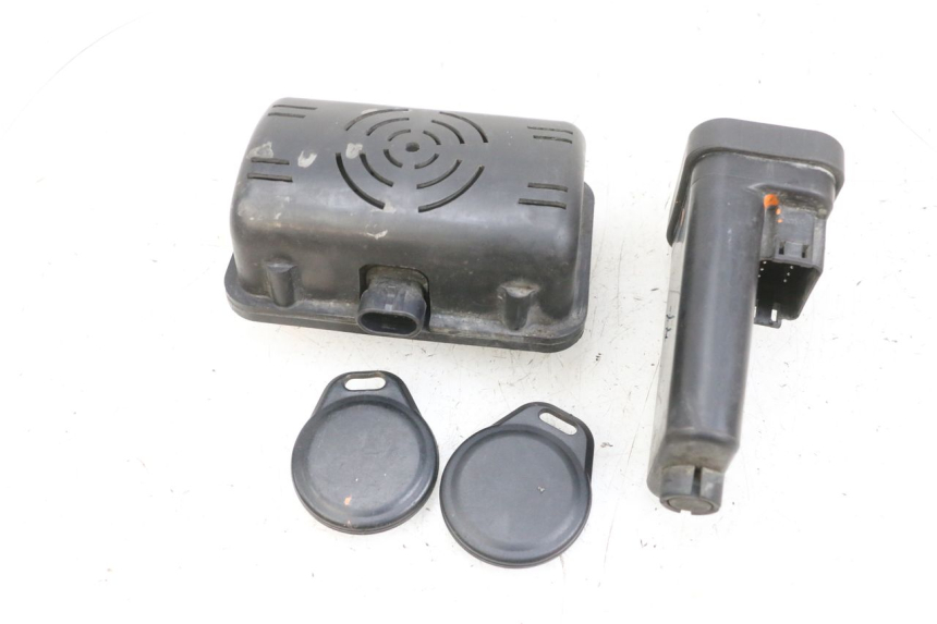 photo de ALLARME ANTIFURTO HARLEY DAVIDSON SPORTSTER XL CUSTOM 883 (1999 - 2006) - Zoom sullo stato d'uso