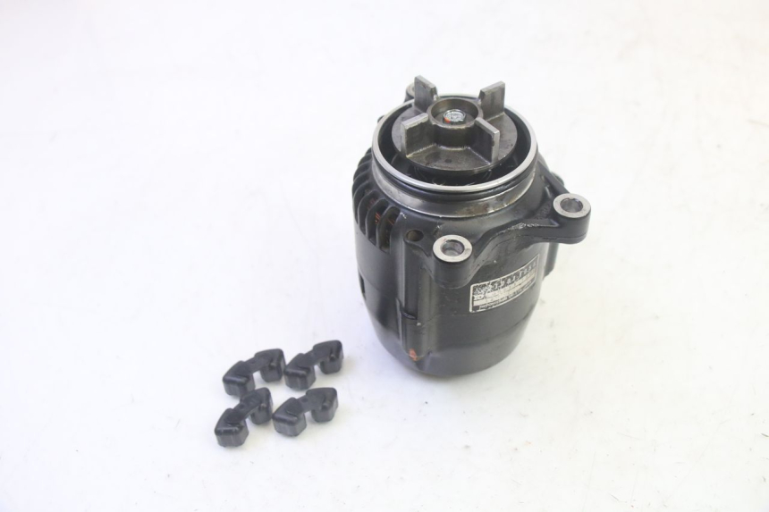 photo de ALTERNATORE KAWASAKI GPZ RX 1000 (1986 - 1988) - Vista d'insieme del prodotto