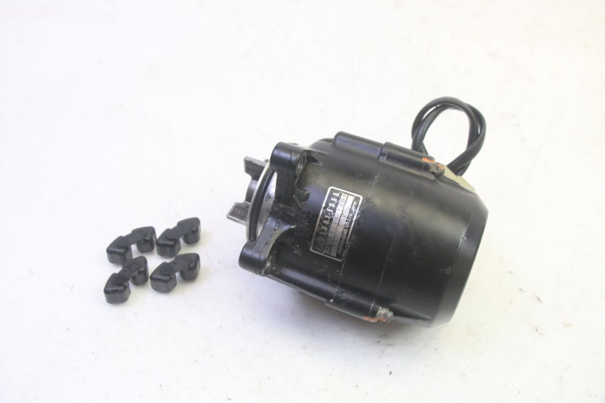 photo de ALTERNATORE KAWASAKI GPZ RX 1000 (1986 - 1988) - Dettagli dei punti di fissaggio