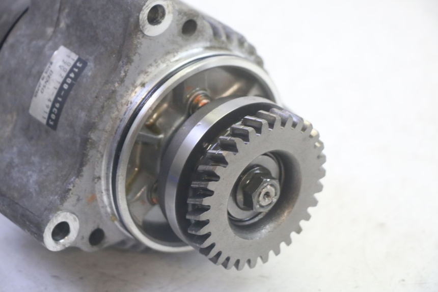 photo de ALTERNATORE SUZUKI GSF N BANDIT 600 (1996 - 1999) - Primo piano tecnico