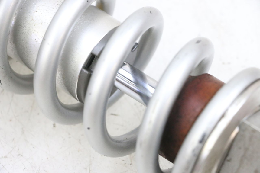 photo de AMMORTIZZATORE POSTERIORE SUZUKI GSF N BANDIT 600 (1996 - 1999) - Caratteristiche distintive