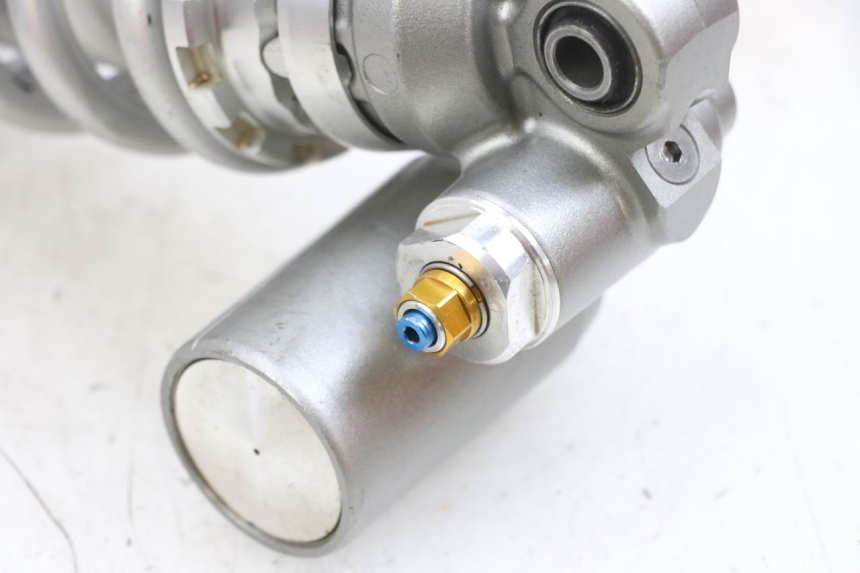 photo de AMMORTIZZATORE POSTERIORE SUZUKI GSF N BANDIT 600 (1996 - 1999) - Vista d'insieme del prodotto