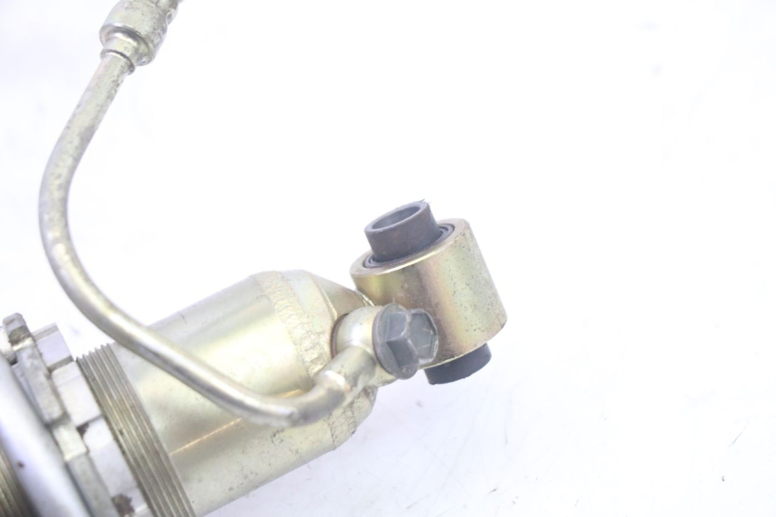 photo de AMMORTIZZATORE POSTERIORE YAMAHA TTR 125 (2000 - 2020) - Primo piano tecnico