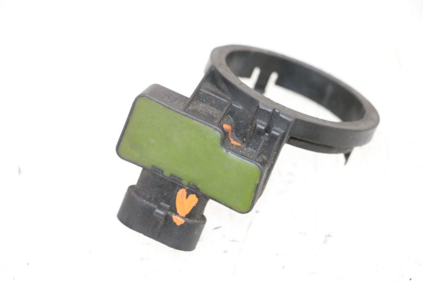 photo de ANTENNA TRANSPONDER PIAGGIO MP3 LT 400 (2007 - 2012) - Primo piano tecnico