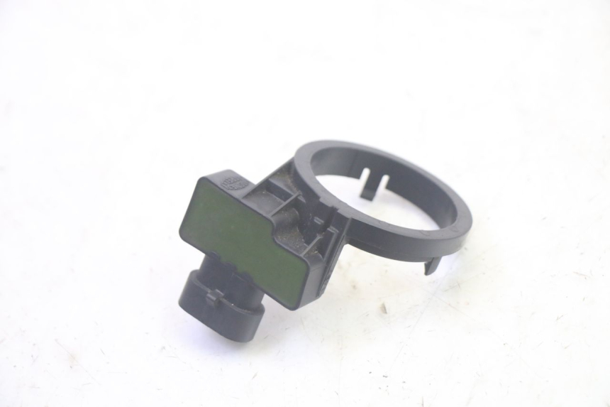 photo de ANTENNA TRANSPONDER PIAGGIO MP3 500 (2016 - 2018) - Altra angolazione