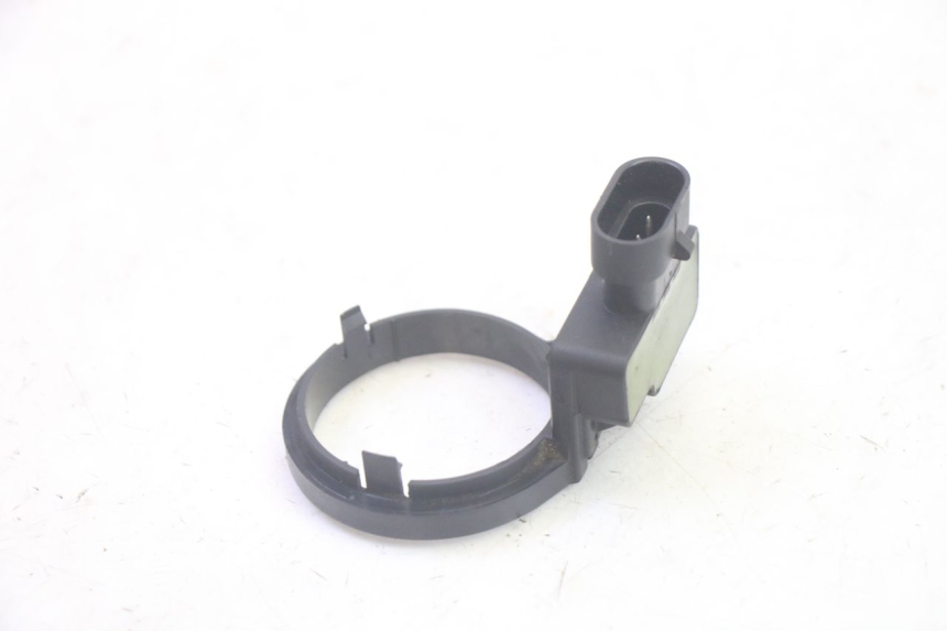 photo de ANTENNA TRANSPONDER PIAGGIO MP3 RL 250 (2006 - 2010) - Altra angolazione