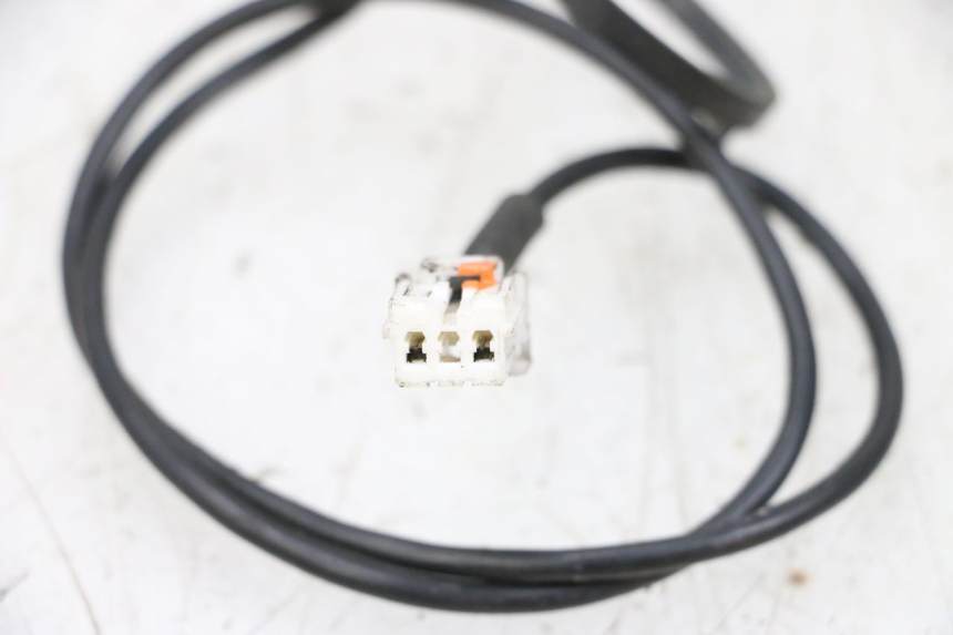 photo de ANTENNA TRANSPONDER PEUGEOT SATELIS 125 (2006 - 2009) - Altra angolazione