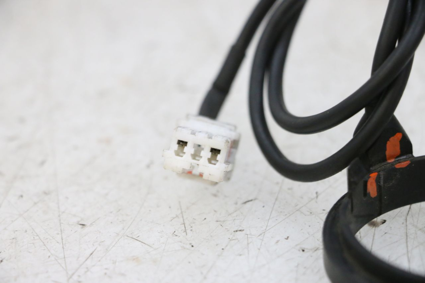 photo de ANTENNA TRASMETTITORE PIAGGIO X8 125 (2004 - 2007) - Zoom sullo stato d'uso