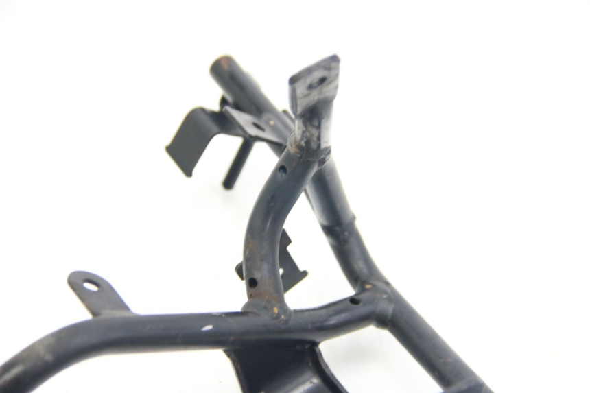 photo de ARAIA ANTERIORE SUZUKI SIXTEEN 125 (2008 - 2010)