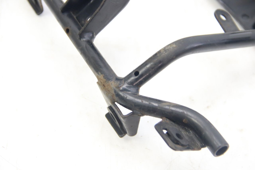 photo de ARAIA ANTERIORE SUZUKI SIXTEEN 125 (2008 - 2010)