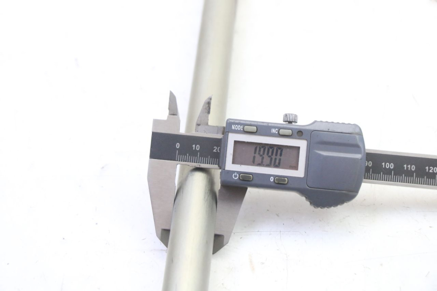photo de ASSE FORCELLONE YAMAHA FZ6 FAZER S2 600 (2007 - 2011)