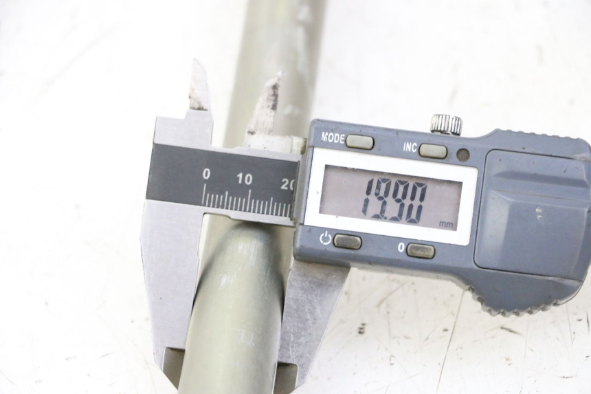 photo de ASSE FORCELLONE SUZUKI GSR 750 (2011 - 2017)