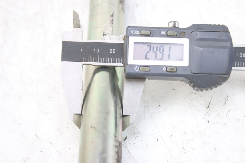 photo de ASSE BRACCIO OSCILLANTE TRIUMPH SPRINT ST 955 (1999 - 2001)