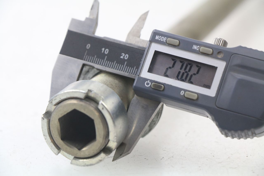 photo de ASSE BRACCIO OSCILLANTE KAWASAKI Z ABS 750 (2007 - 2013)