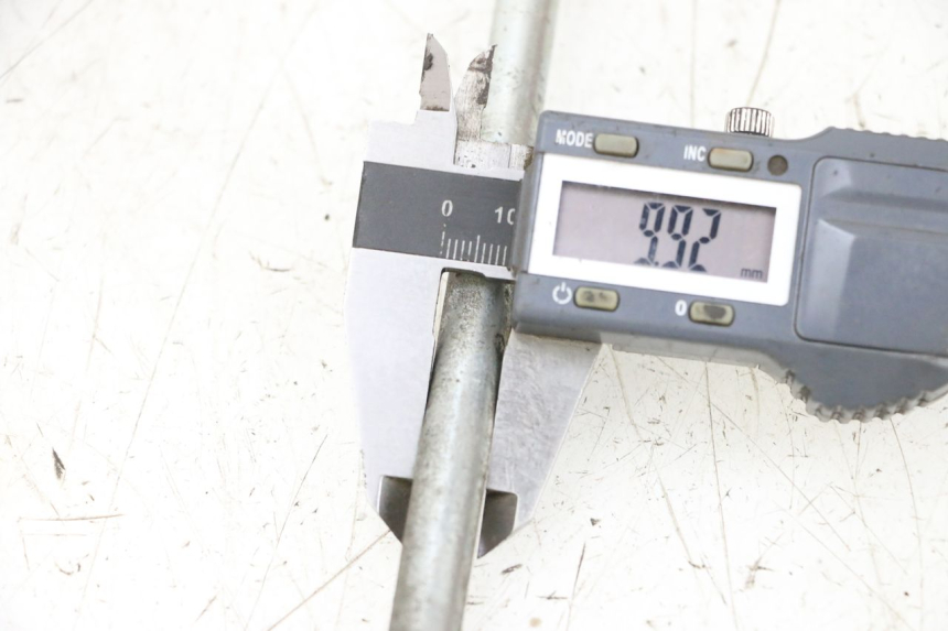 photo de ASSE MOTORE SUZUKI GSXR GSX-R 1000 (2003 - 2004) - Zoom sullo stato d'uso