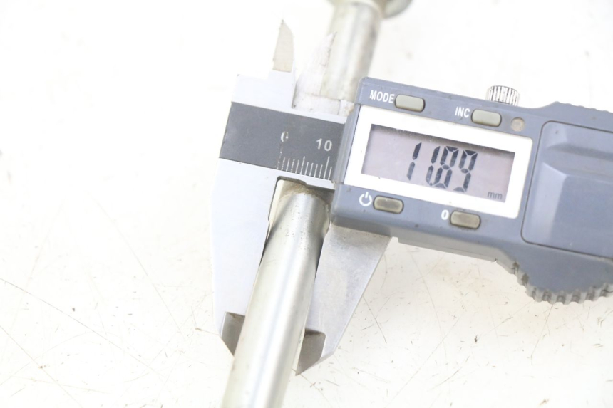 photo de ASSE RUOTA POSTERIORE HONDA CRF CR-F 125 (2022 - 2023)