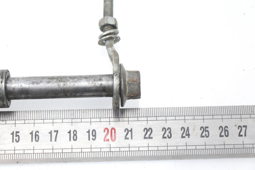 photo de AXE ROUE ARRIERE HONDA CRF CR-F 100 (2004 - 2013)