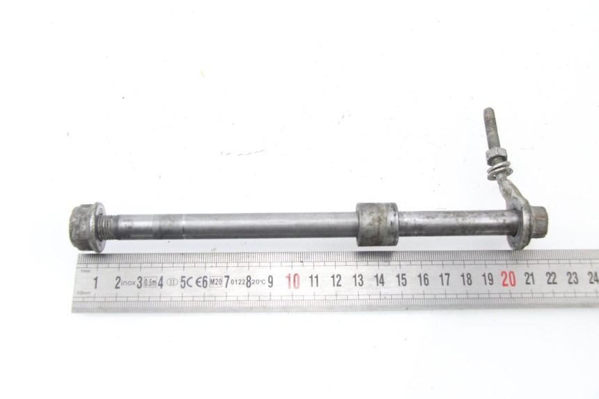 photo de AXE ROUE ARRIERE HONDA CRF CR-F 100 (2004 - 2013)