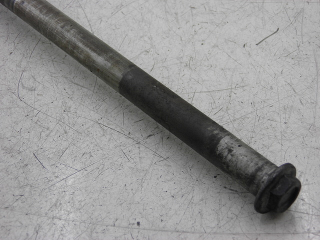 photo de ASSE RUOTA POSTERIORE SUZUKI SV S 650 (1999 - 2002)