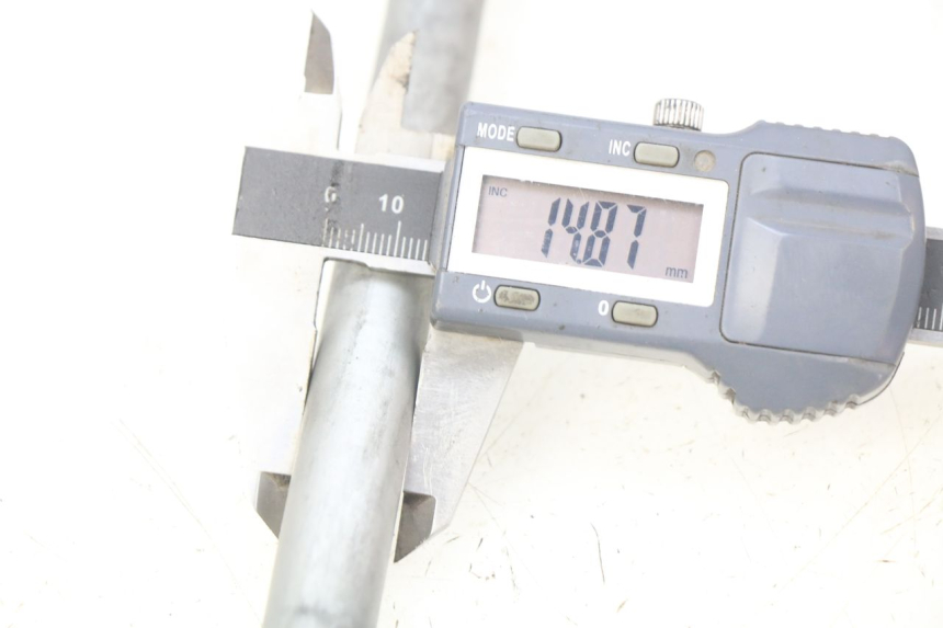 photo de ASSE RUOTA ANTERIORE APRILIA SXR 50 (2021 - 2023)