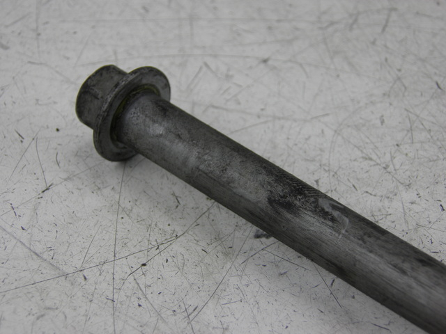 photo de ASSE RUOTA ANTERIORE HONDA FES S-WING SWING ABS 125 (2007 - 2015)