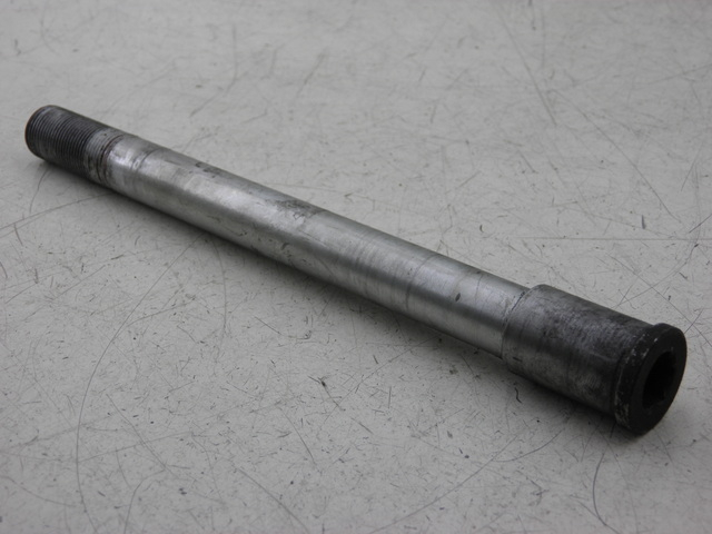 photo de ASSE RUOTA ANTERIORE KAWASAKI ER-6 ER6 N 650 (2005 - 2009) - Vista principale