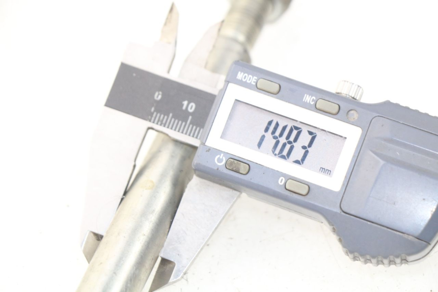 photo de ASSE RUOTA ANTERIORE PEUGEOT LUDIX 50 (2008 - 2017)