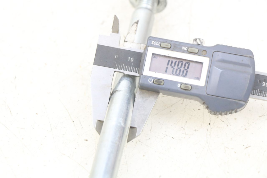 photo de ASSE RUOTA ANTERIORE YAMASAKI RAPTOR 50 (2013 - 2018)