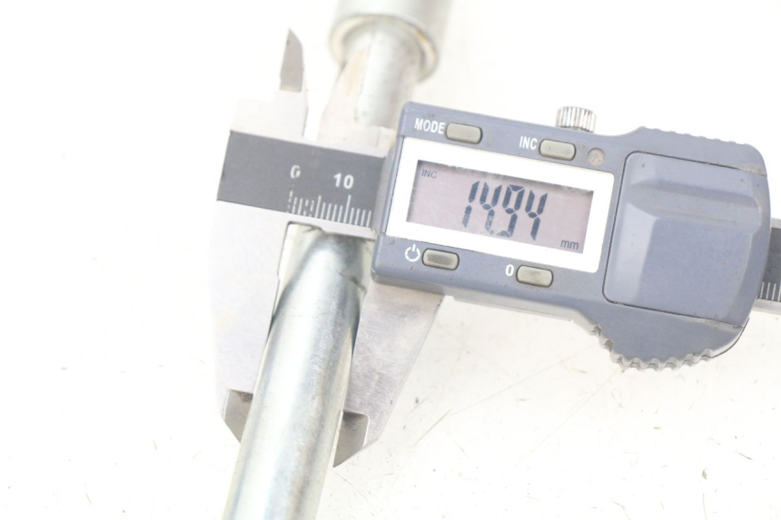 photo de ASSE RUOTA ANTERIORE APOLLO RXF 125