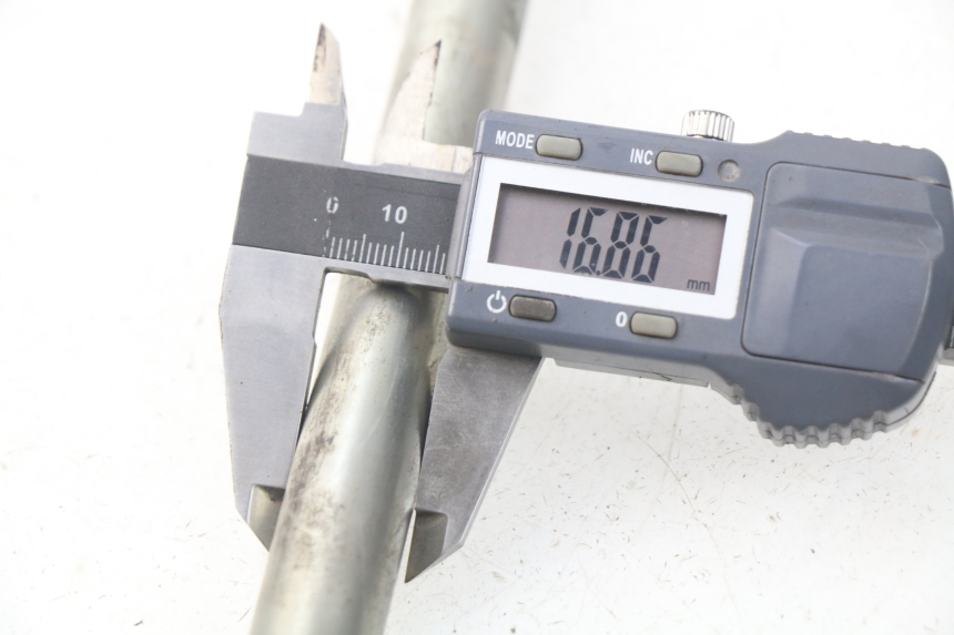 photo de ASSE RUOTA ANTERIORE PEUGEOT SATELIS 500 (2007 - 2013)