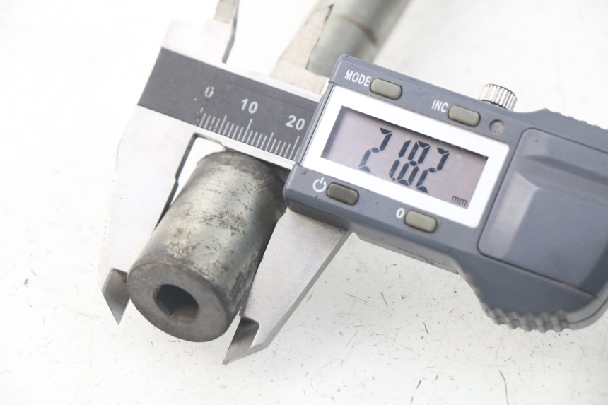 photo de ASSE RUOTA ANTERIORE PEUGEOT SATELIS 500 (2007 - 2013)