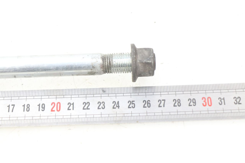 photo de ASSE RUOTA ANTERIORE SUZUKI SIXTEEN 125 (2008 - 2010)