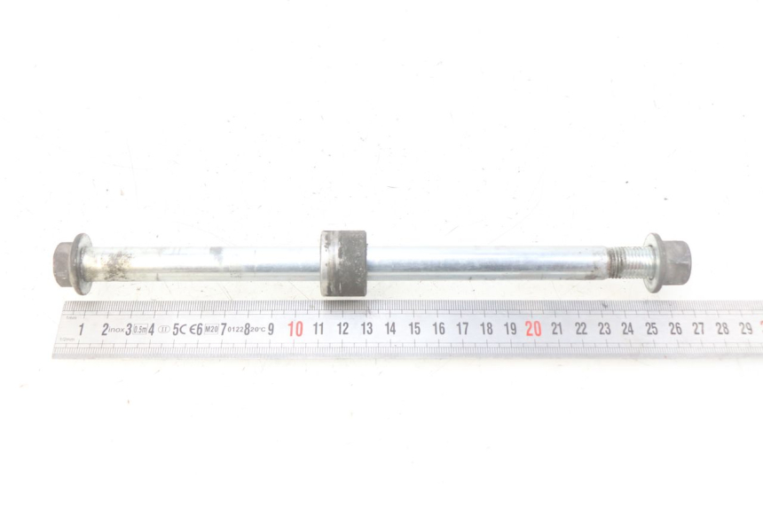 photo de ASSE RUOTA ANTERIORE SUZUKI SIXTEEN 125 (2008 - 2010)
