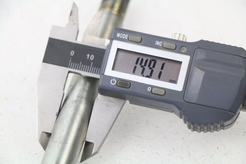 photo de ASSE RUOTA ANTERIORE PEUGEOT SPEEDFIGHT 3 AIR 50 (2009 - 2015)