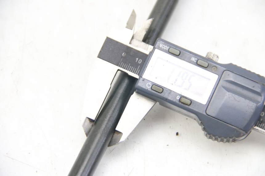 photo de ASSE RUOTA ANTERIORE PEUGEOT TWEET 4T 50 (2010 - 2014)