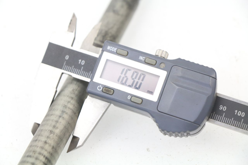 photo de ASSE RUOTA ANTERIORE YAMAHA XJN XJ N DIVERSION 600 (1994 - 1997)