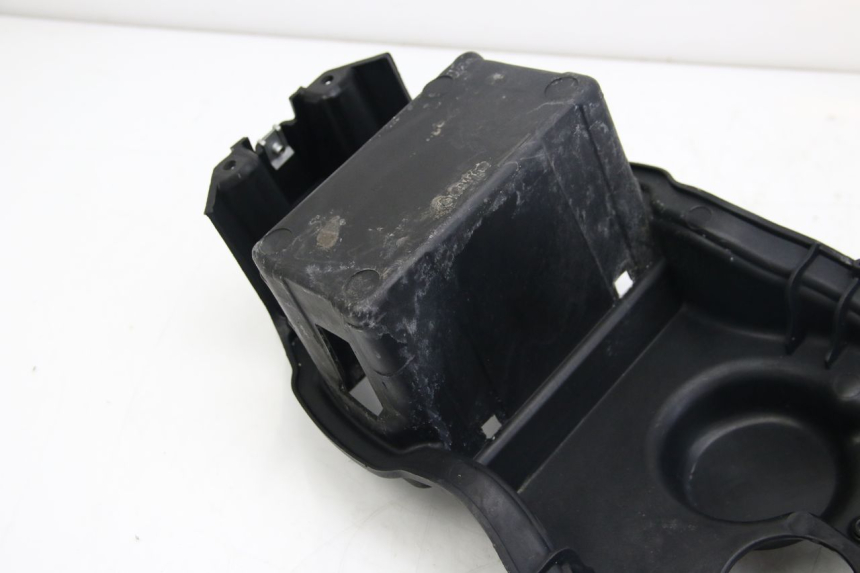 photo de VASCA BATTERIA APRILIA SCARABEO 4T 50 (2009 - 2017)